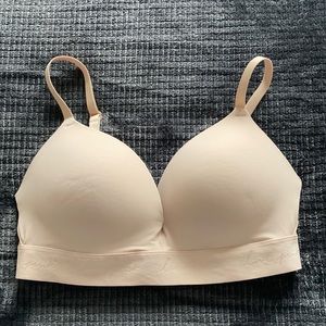 Victoria secret wireless padded bra 34D